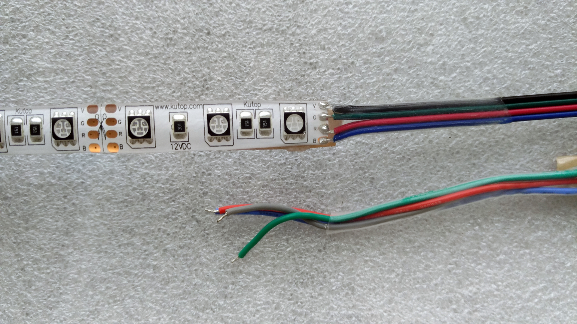 Kutop high quality RGB 5050 LED strip output wires
